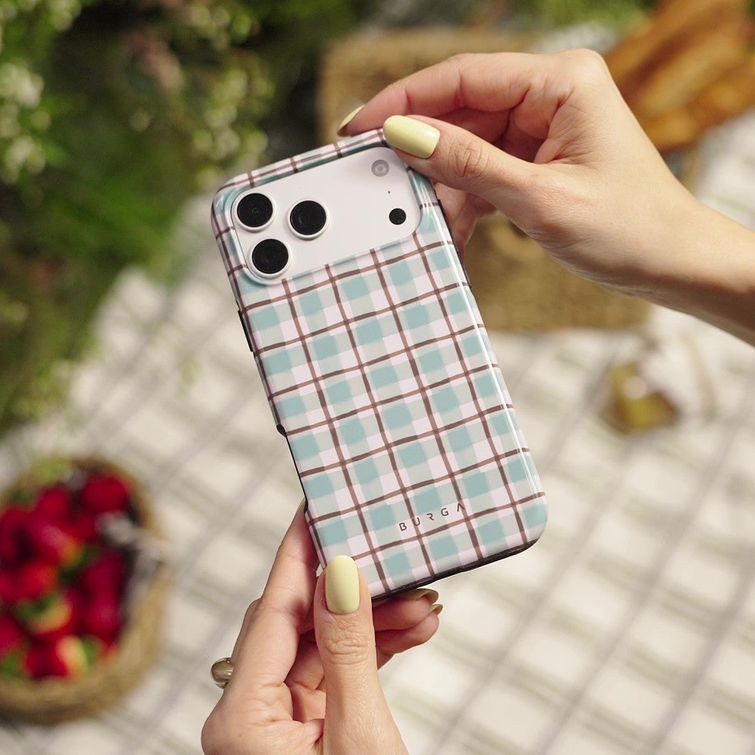 The Cottage - Xiaomi 17 Ultra Case